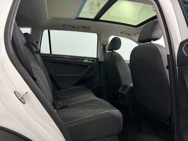 Volkswagen Tiguan L — Фото автомобиля 15