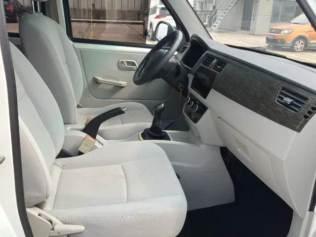 Jinbei New Hiace X30L — Фото автомобиля 9
