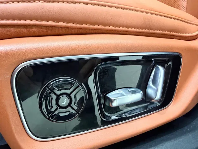 Li Auto L7 — Фото автомобиля 20