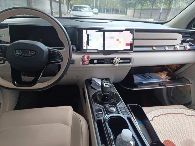 Geely ICON — Фото автомобиля 12