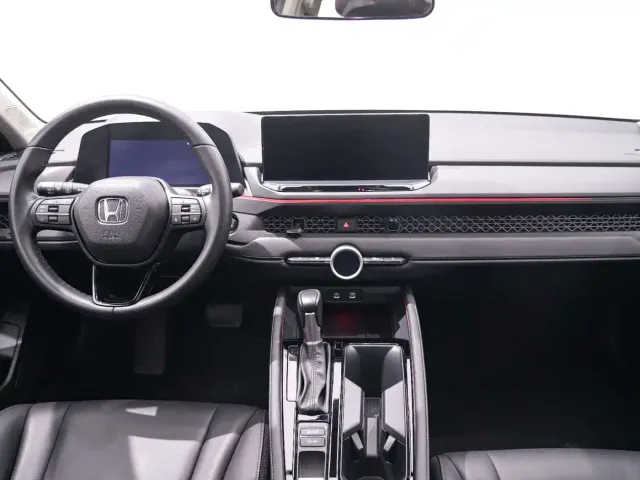 Honda Accord — Фото автомобиля 16