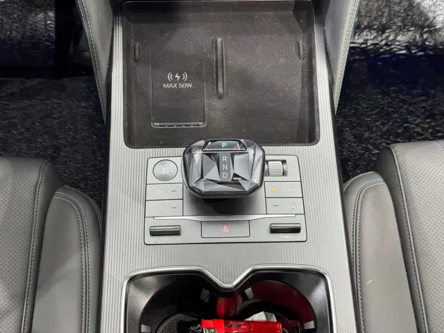 BYD Song L DM-i — Фото автомобиля 14