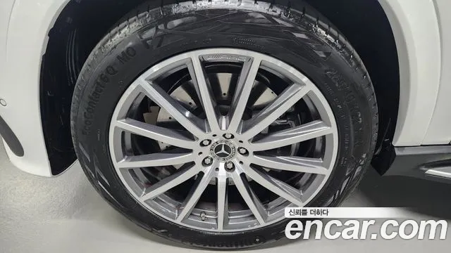 Mercedes-Benz GLS-Class — Фото автомобиля 10