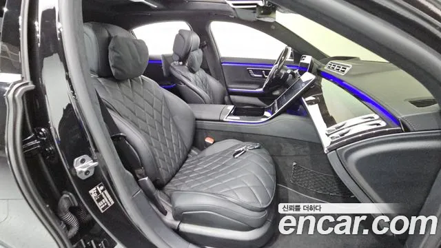 Mercedes-Benz S-Class — Фото автомобиля 12