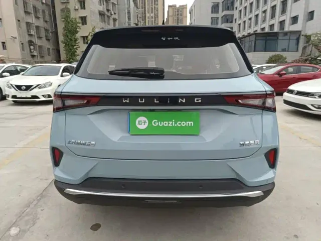 Wuling Asta — Фото автомобиля 5