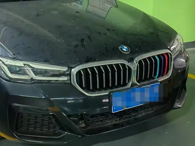 BMW 5 Series — Фото автомобиля 3