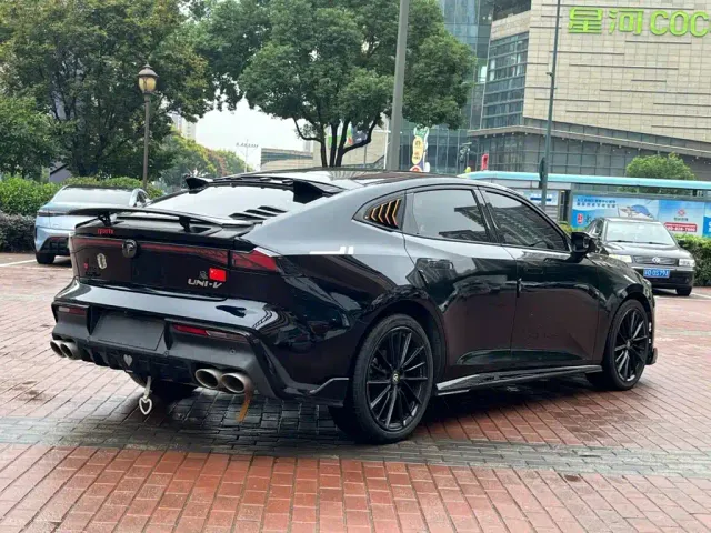 Changan UNI-V — Фото автомобиля 6