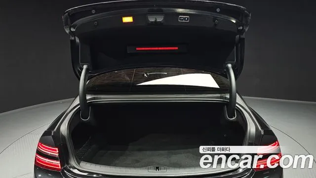 Genesis G80 Бензин 2.5 турбо AWD — Фото автомобиля 20