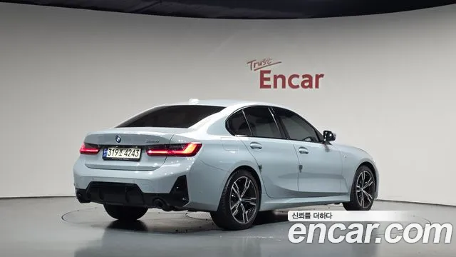 BMW 3 Series — Фото автомобиля 2