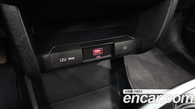 Kia Niro Niro Plus Air — Фото автомобиля 30