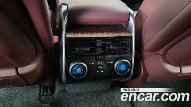 Land Rover Range Rover — Фото автомобиля 16
