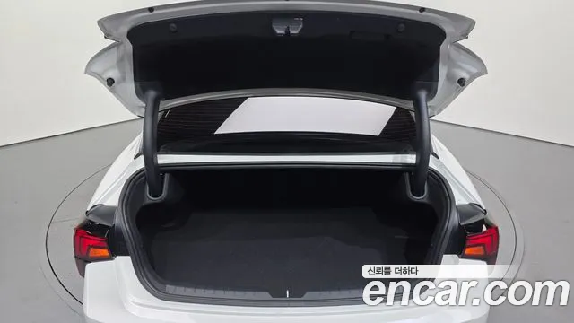 Kia K5 Новый K5 3 поколение 2.0 LPi(Для проката) — Фото автомобиля 25