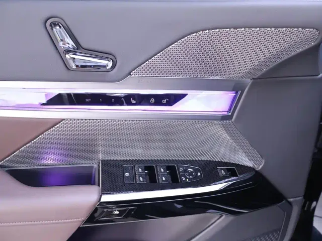 BMW 7 Series — Фото автомобиля 17