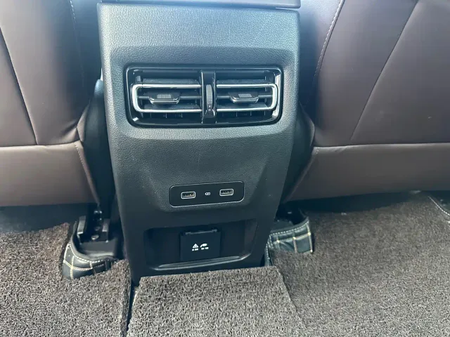 Jetour X90 Plus — Фото автомобиля 10