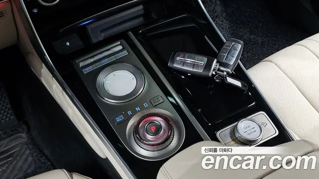 Genesis GV80 — Фото автомобиля 12