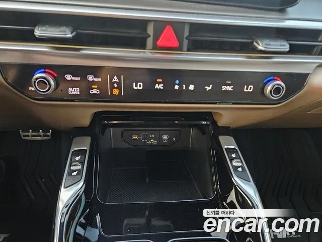 Kia Sorento Новый Sorento 4 поколение Дизель 2.2 4WD — Фото автомобиля 15