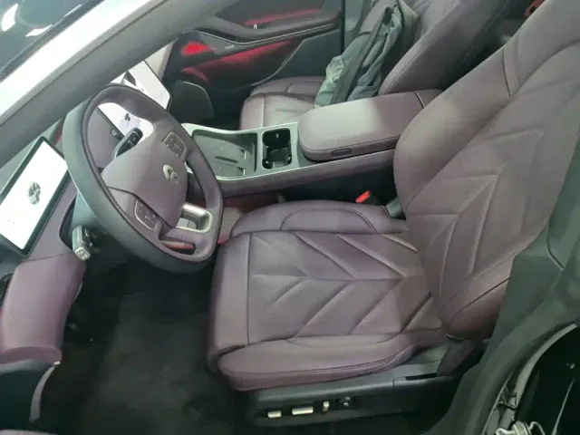 Nio ET5 Touring — Фото автомобиля 14