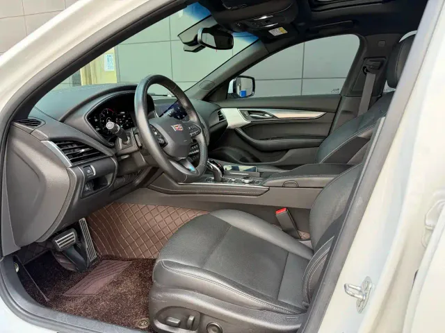 Cadillac CT5 — Фото автомобиля 8