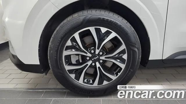 Kia Canival Carnival 4 поколение Бензин 9 мест Prestige — Фото автомобиля 5