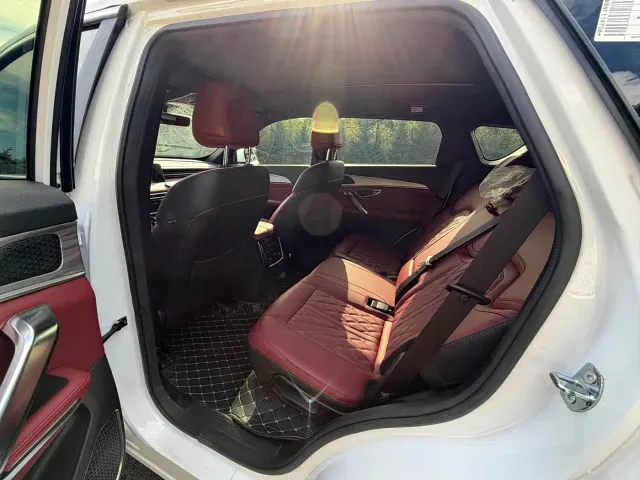 Jetour X70 Plus — Фото автомобиля 16