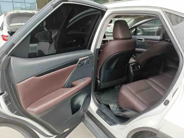 Lexus RX — Фото автомобиля 5