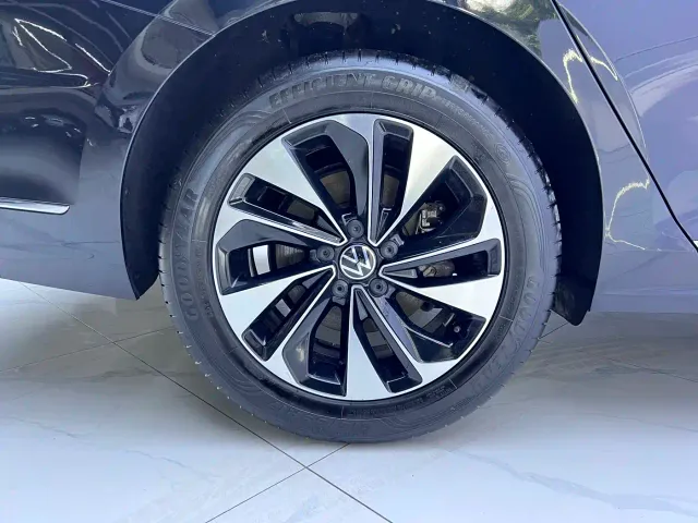 Volkswagen Passat — Фото автомобиля 19