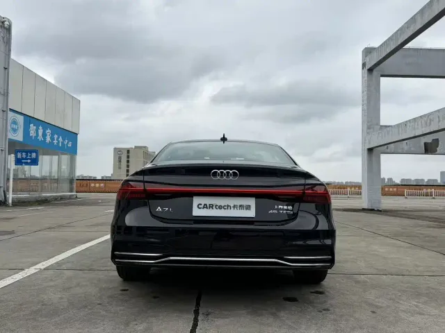 Audi A7L — Фото автомобиля 8