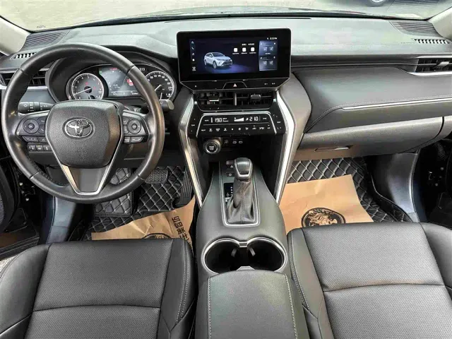 Toyota Harrier — Фото автомобиля 15