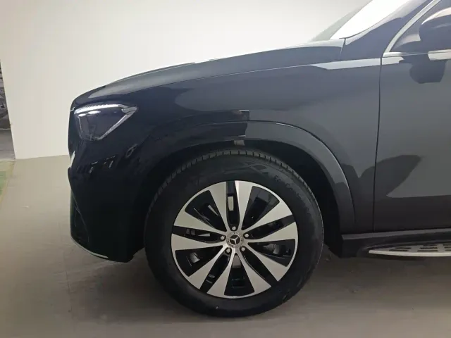 Mercedes-Benz GLE-Class — Фото автомобиля 4