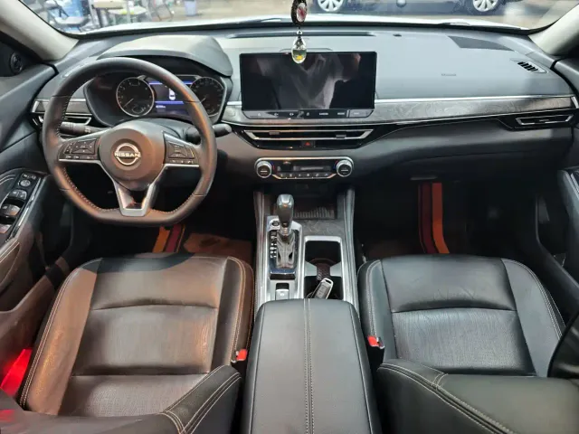 Nissan Teana — Фото автомобиля 10