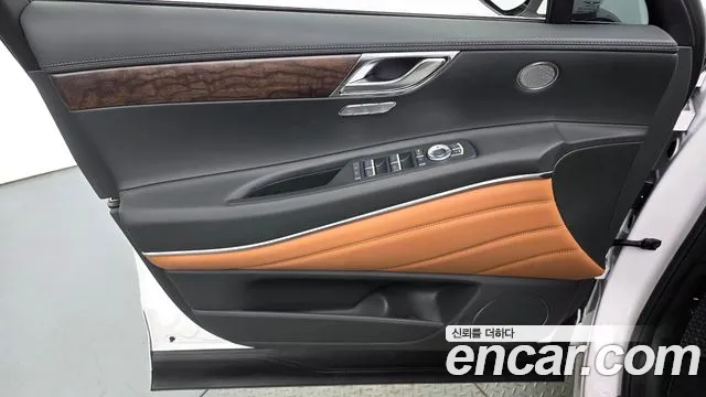 Genesis GV80 — Фото автомобиля 13