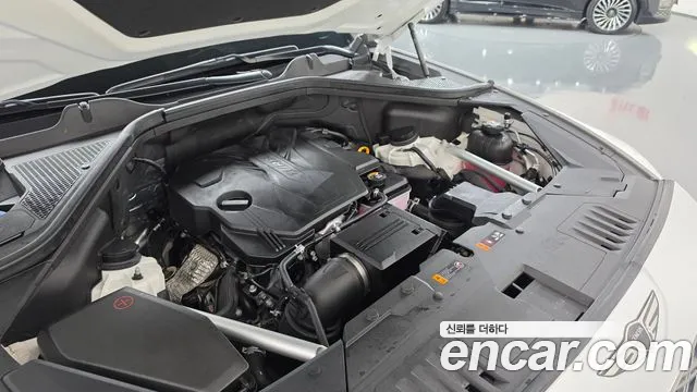 Genesis GV80 — Фото автомобиля 9