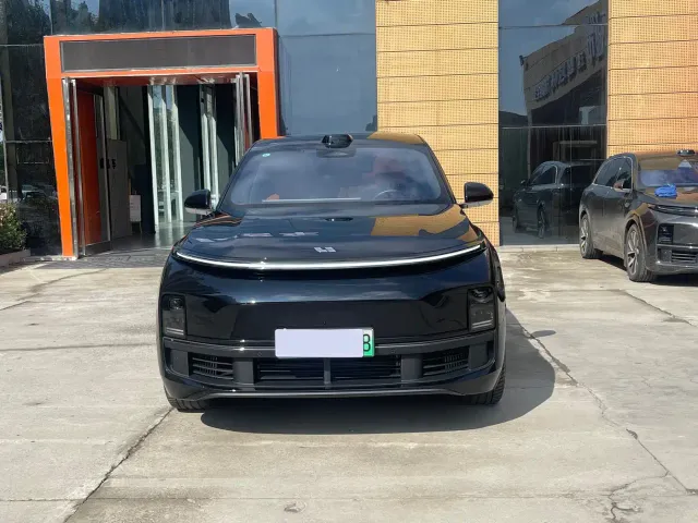 Li Auto L9 — Фото автомобиля 2