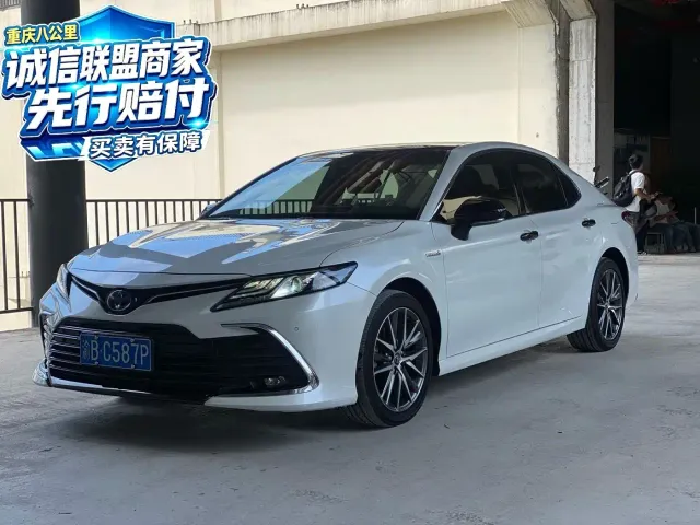 Фотография автомобиля — Toyota Camry