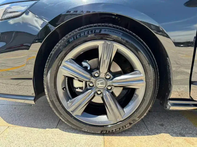 Honda Inspire — Фото автомобиля 9