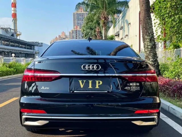Audi A6L — Фото автомобиля 8