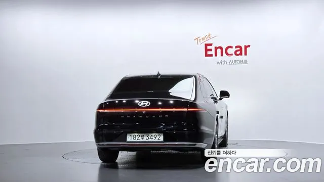 Hyundai Grandeur GN7 — Фото автомобиля 4