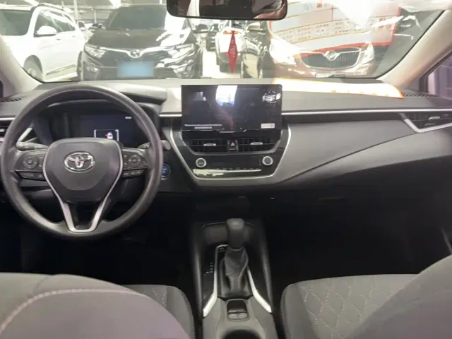 Toyota Corolla — Фото автомобиля 11