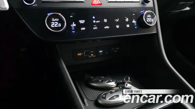 Hyundai Sonata — Фото автомобиля 15