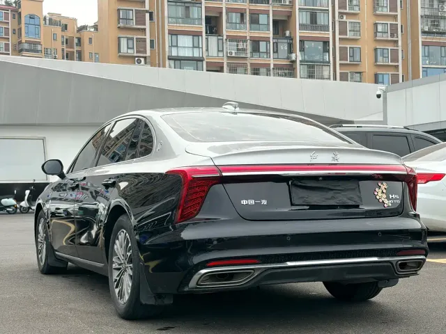 Hongqi H5 — Фото автомобиля 11
