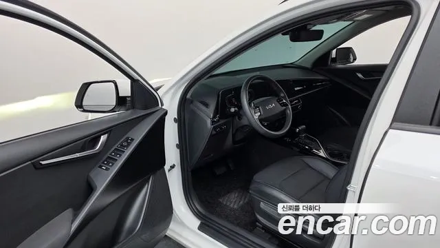 Kia Niro The All New — Фото автомобиля 15