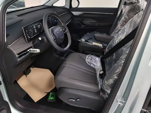 Maxus Dajia 7 — Фото автомобиля 14