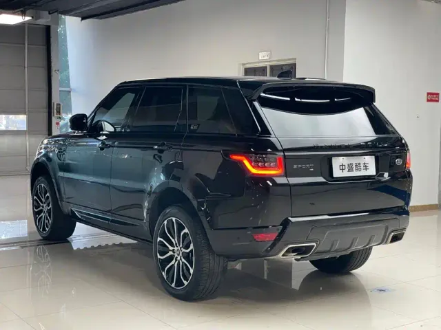 Land Rover Range Rover Sport — Фото автомобиля 27