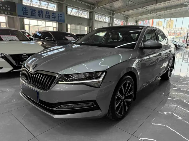 Фотография автомобиля — Skoda Superb