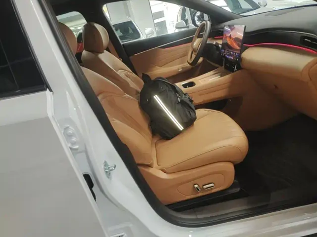 Dongfeng Aeolus L8 — Фото автомобиля 24