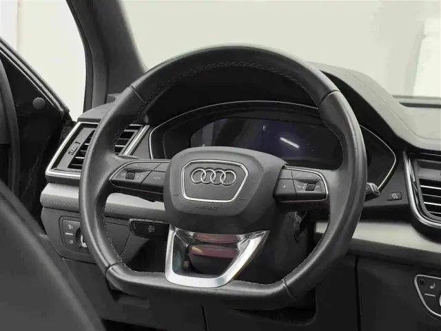 Audi Q5L — Фото автомобиля 12