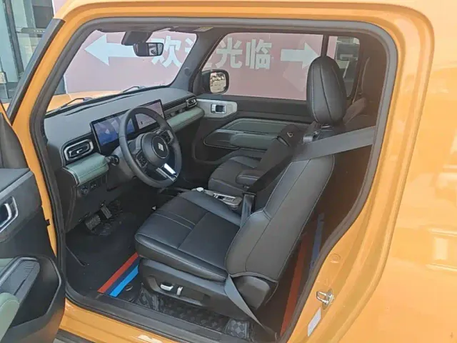 Baojun Yep — Фото автомобиля 14