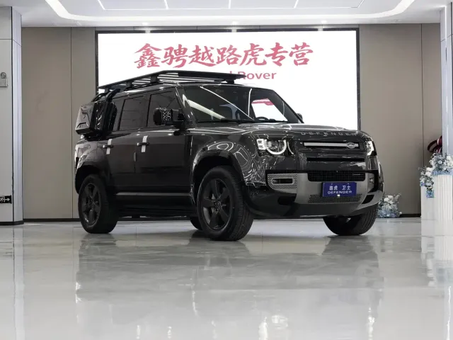 Land Rover Defender — Фото автомобиля 3