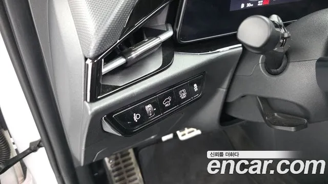 Kia Niro The All New — Фото автомобиля 29