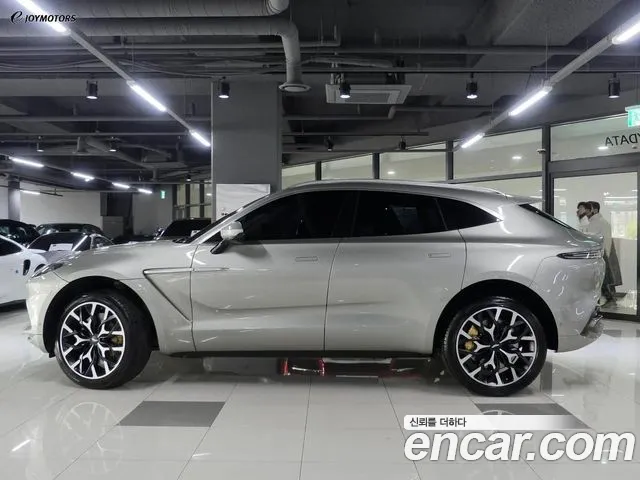 Astonmartin DBX — Фото автомобиля 2